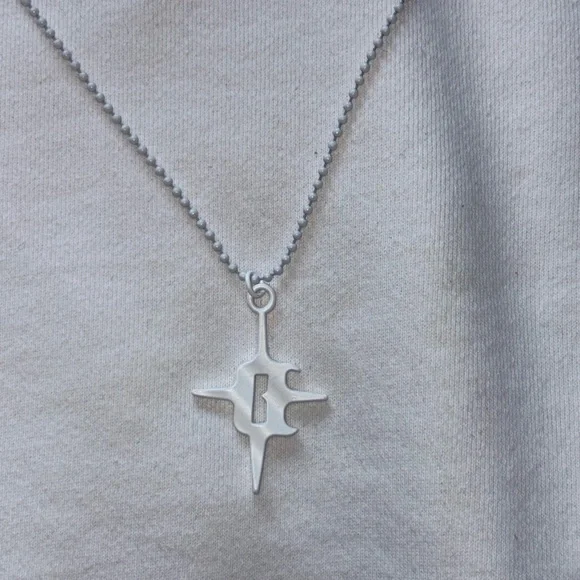 Dolls Kill White Pendant Necklace - Picture 2 of 3